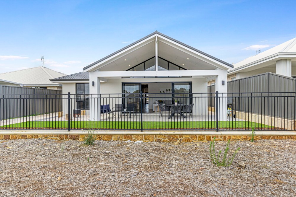 Luxury 4 bedroom Dunsborough Retreat — photo 22