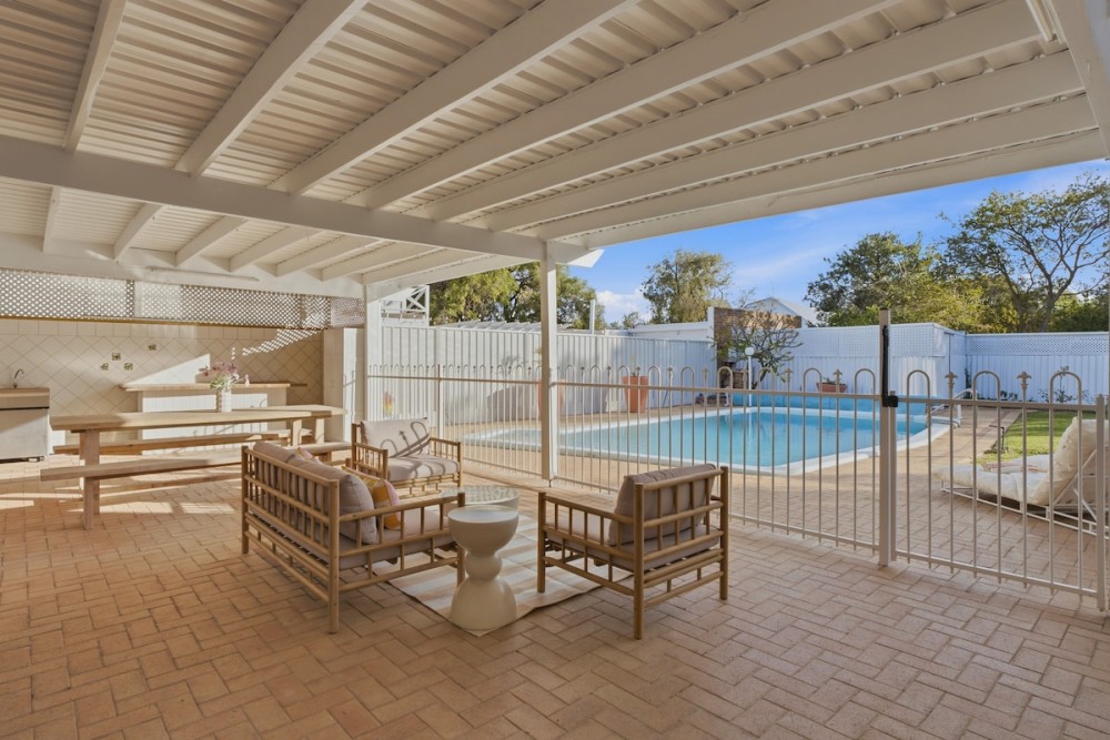 Mediterranean Beachside retreat with a pool — photo 9
