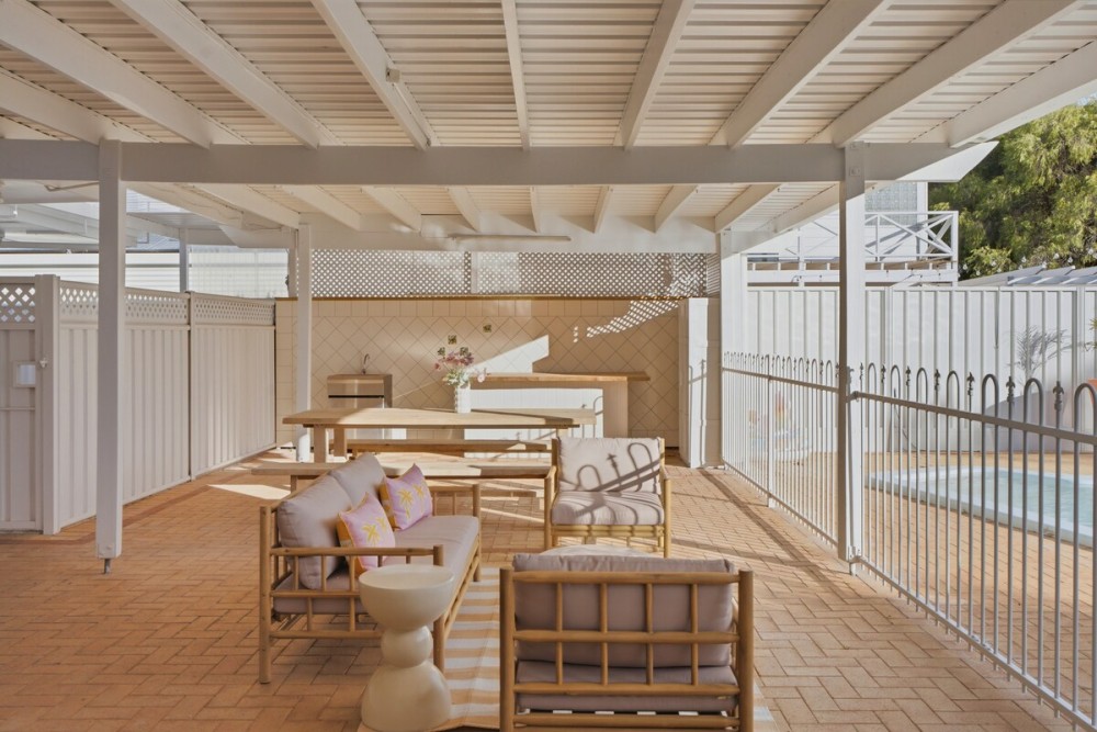 Mediterranean Beachside retreat with a pool — photo 14