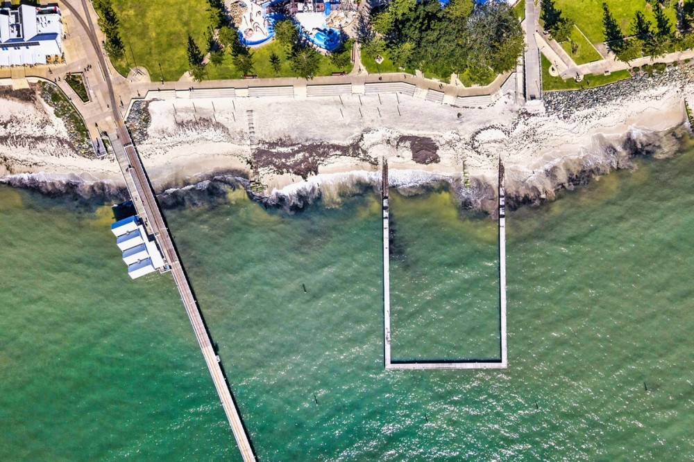 Mediterranean Beachside retreat with a pool — photo 43