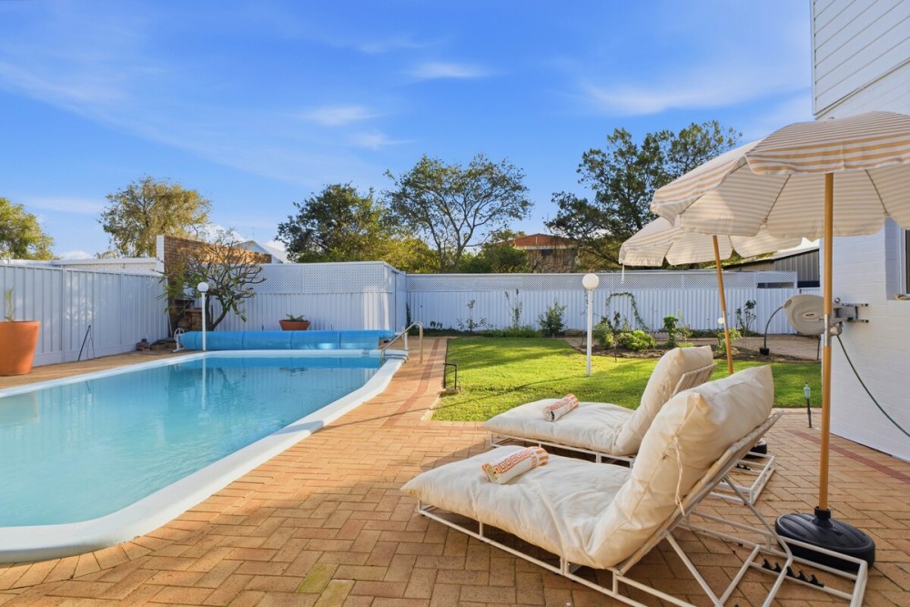 Mediterranean Beachside retreat with a pool — photo 26