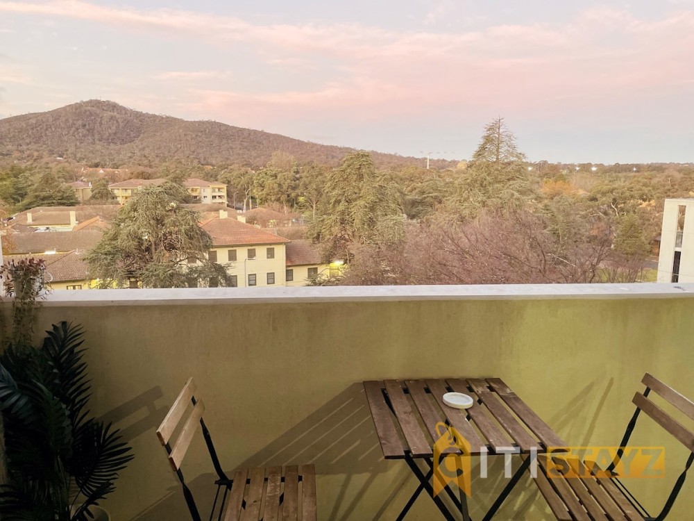 Cosy Central Braddon 1BD - Free Parking — photo 13