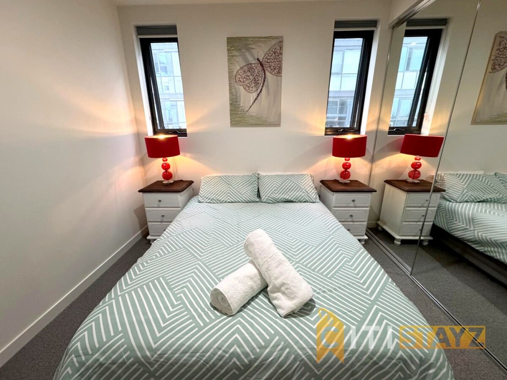 Braddon CBD – Provenance 2BR 2BA Apt + Parking — photo 20