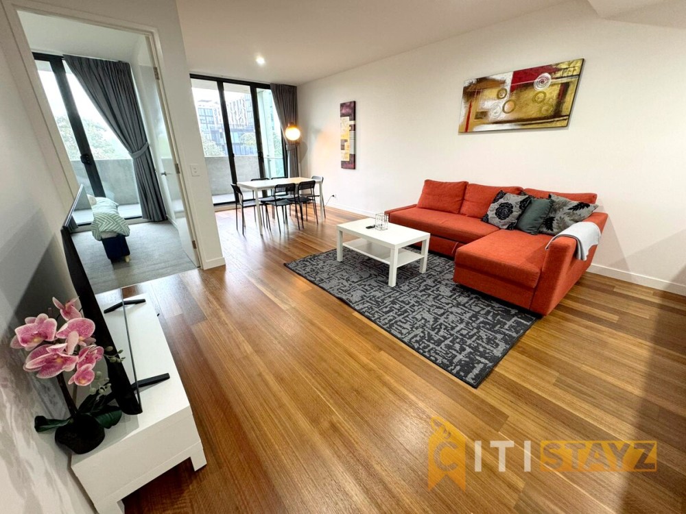 Braddon CBD – Provenance 2BR 2BA Apt + Parking — photo 4