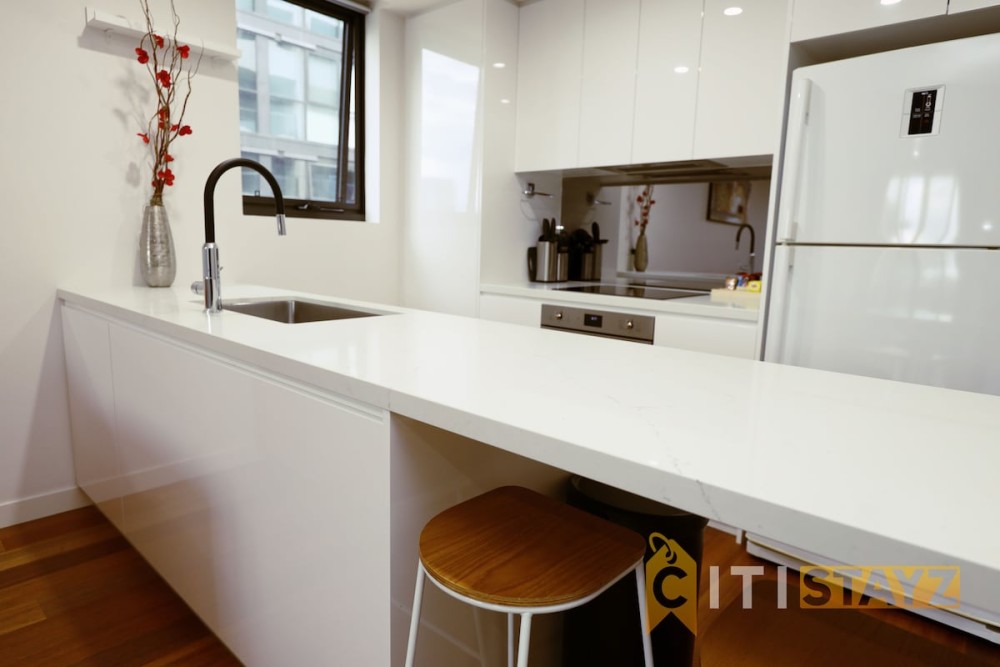 Braddon CBD – Provenance 2BR 2BA Apt + Parking — photo 7