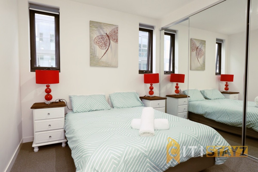 Braddon CBD – Provenance 2BR 2BA Apt + Parking — photo 19