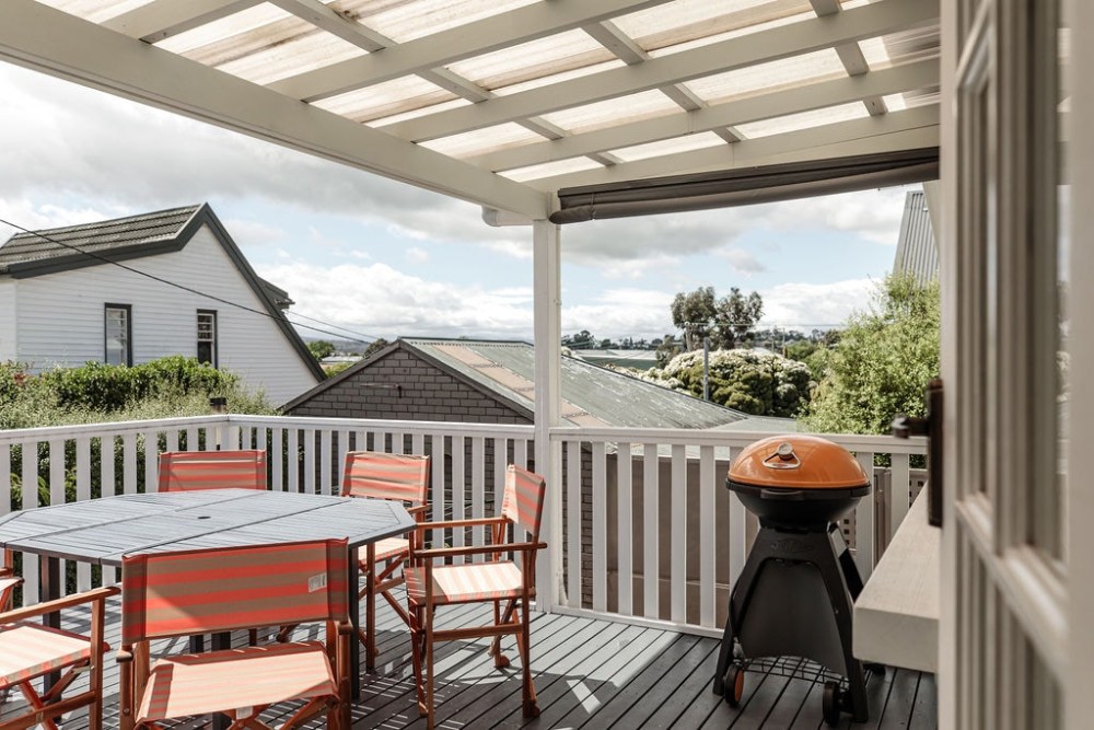 Newstead Luxury - Large home close to CBD — photo 27