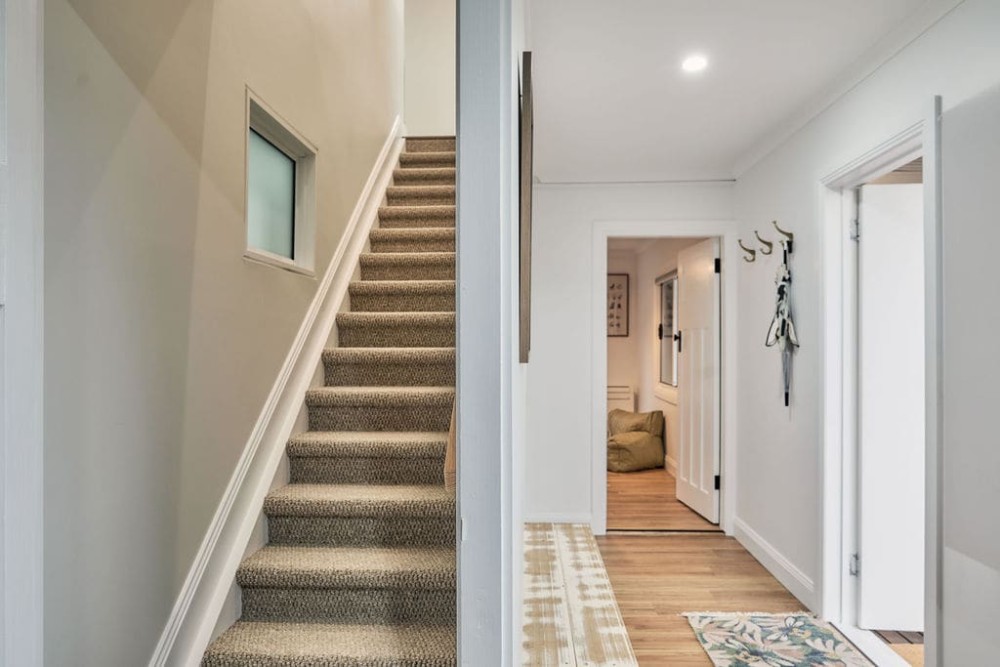 Luxury Family Home Near CBD + Gorge with Fireplace — photo 40