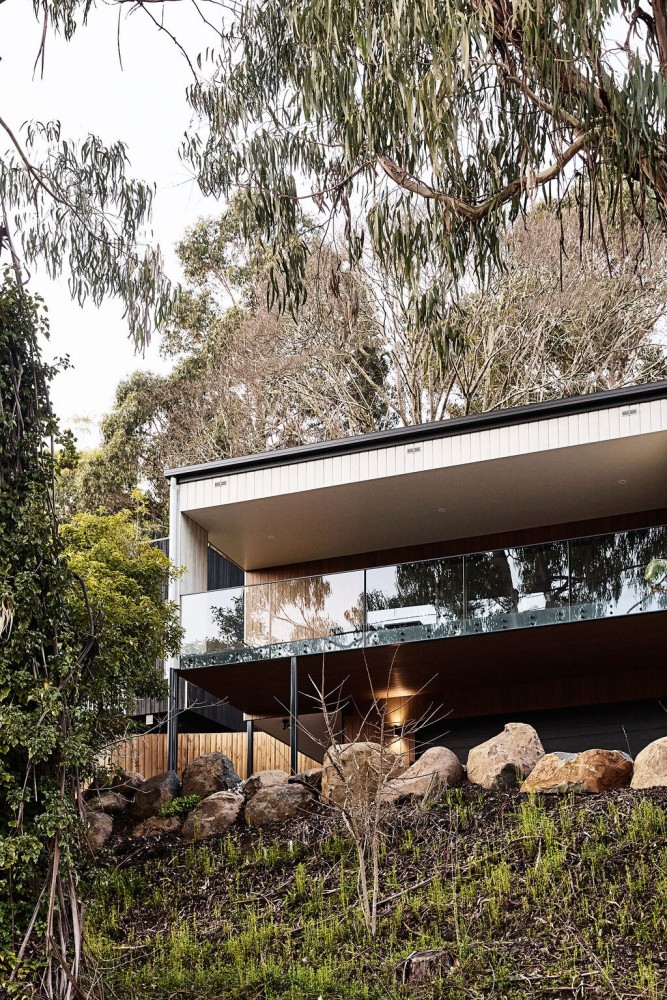 Luxury Retreat. Spacious, Modern + Family Friendly — photo 41