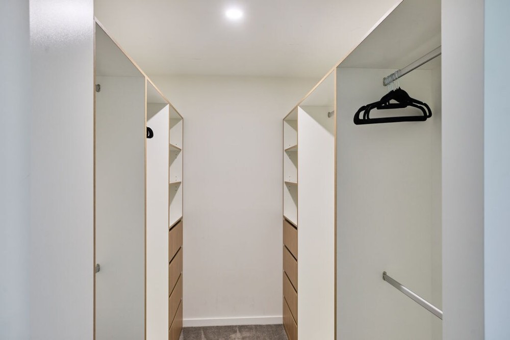 Luxury Retreat. Spacious, Modern + Family Friendly — photo 16