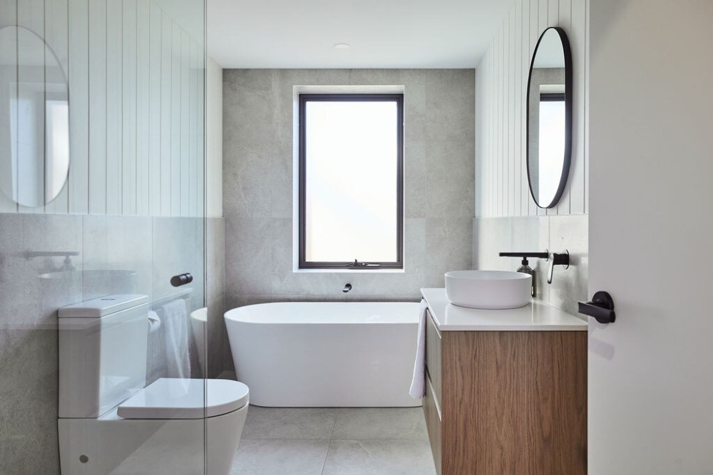 Luxury Retreat. Spacious, Modern + Family Friendly — photo 26