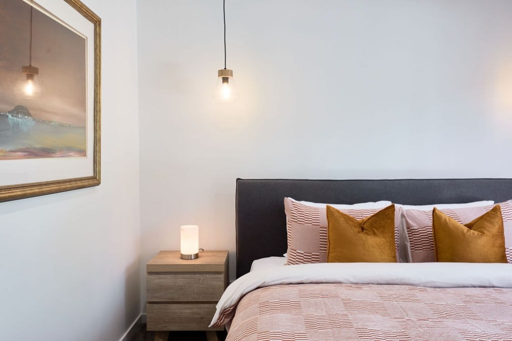 Luxury Retreat. Spacious, Modern + Family Friendly — photo 14