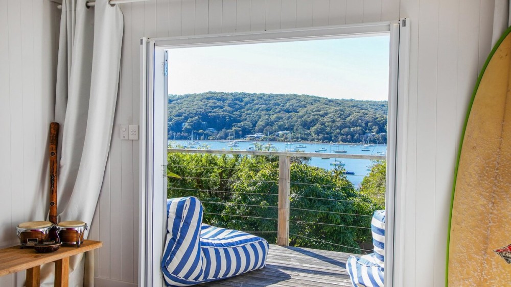 Sunny 3 Bed Cottage Plus Bunkhouse — photo 3