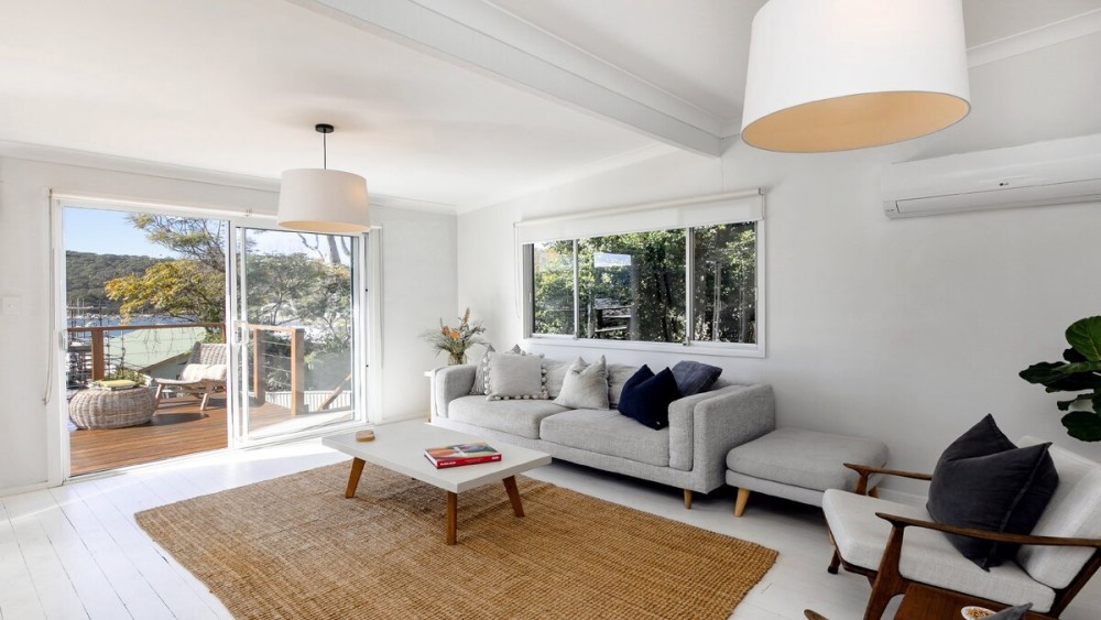 Sunny 3 Bed Cottage Plus Bunkhouse — photo 11