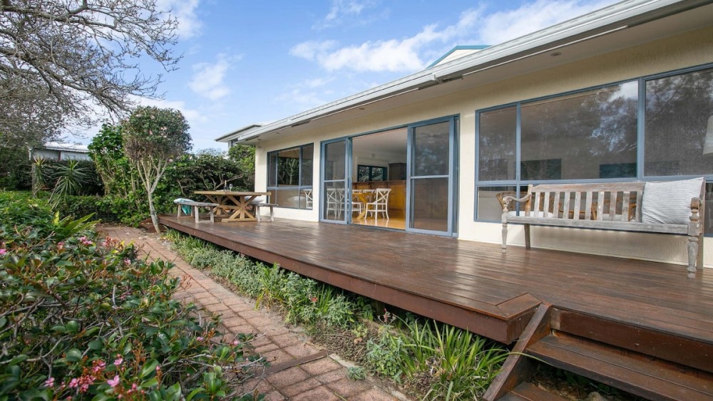 Between Two Blues Beach House — photo 22