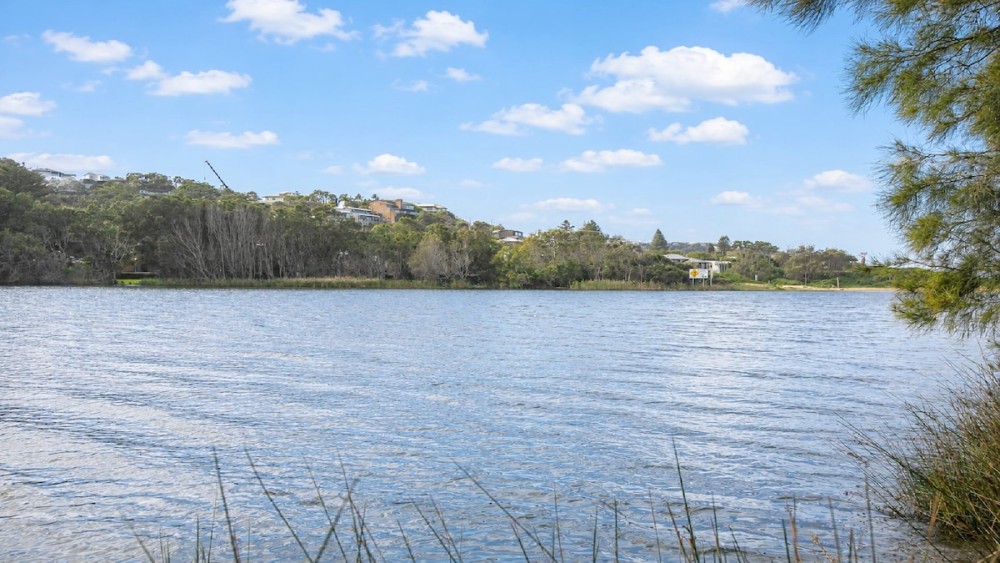 Between Two Blues Beach House — photo 25