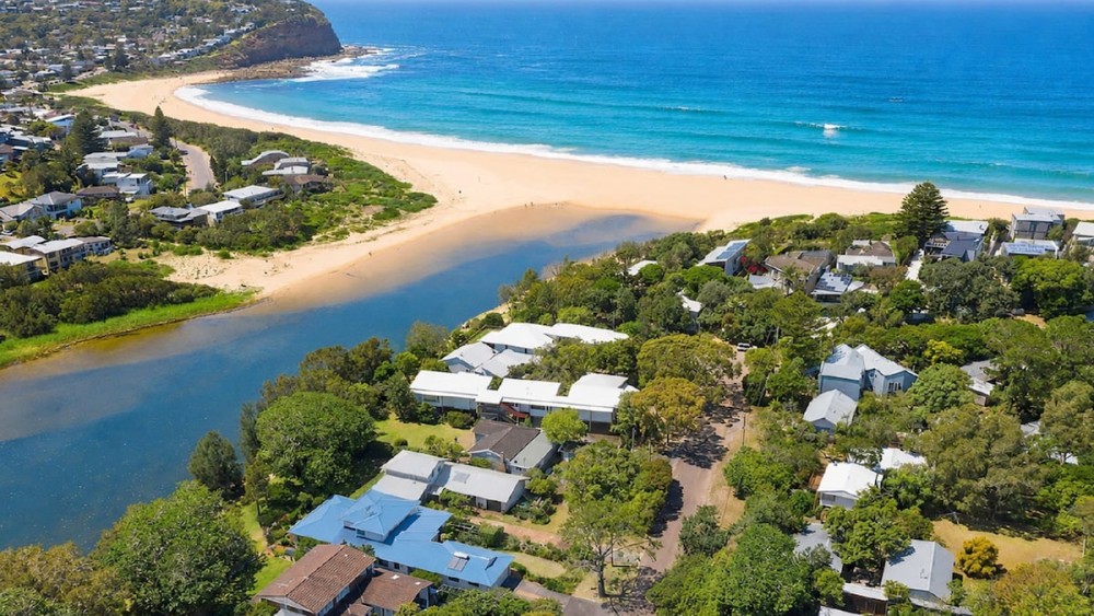 Between Two Blues Beach House — photo 27