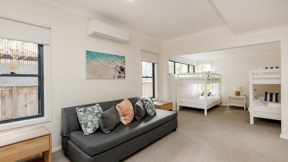 Between Two Blues Beach House — photo 13