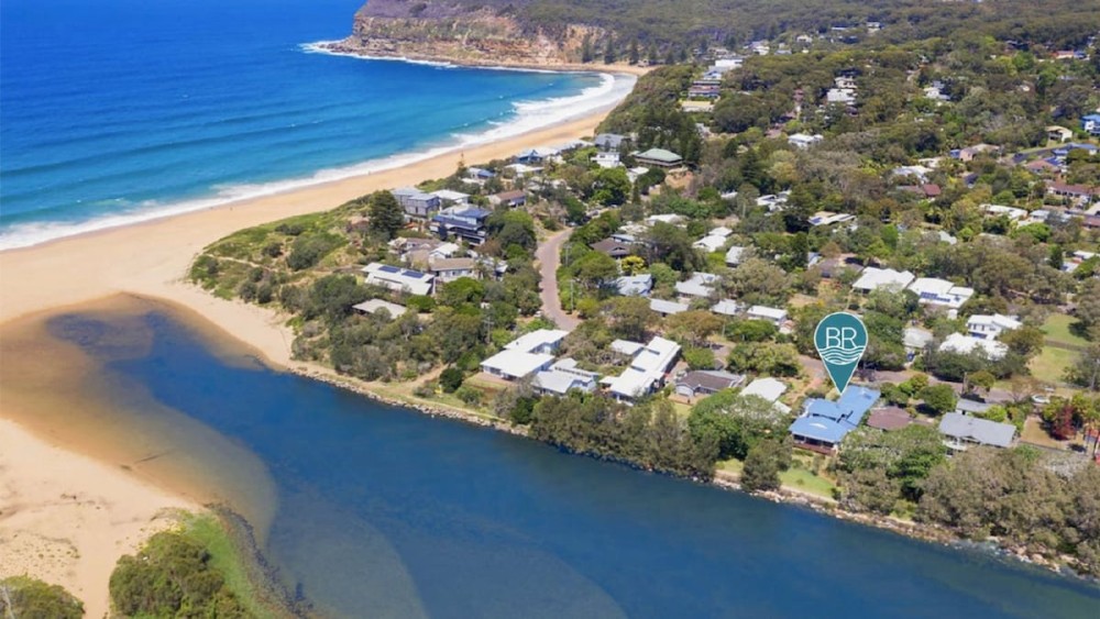 Between Two Blues Beach House — photo 1