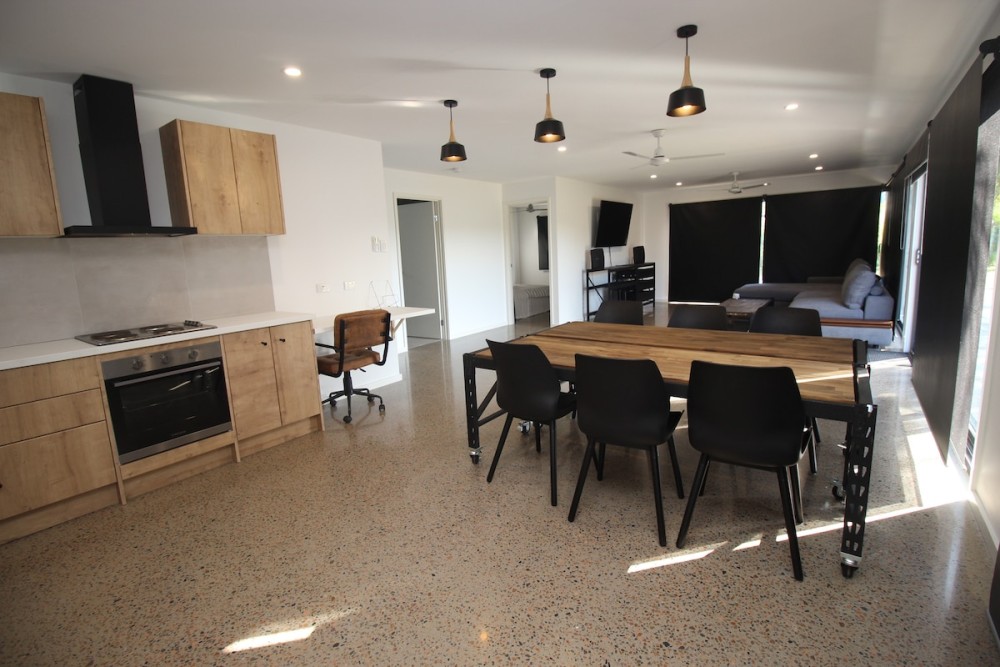 Modern Stay In The Bay — photo 42