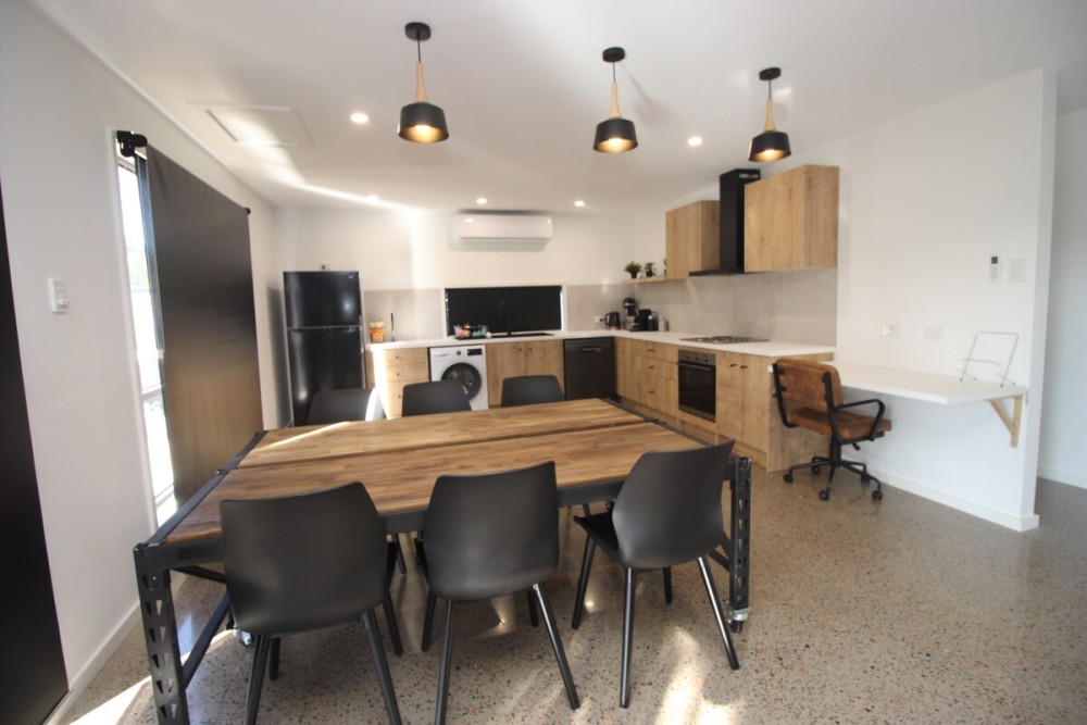 Modern Stay In The Bay — photo 40