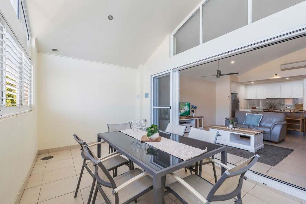 Malibu Apartments Unit 2 - 5 Oak Street — photo 6