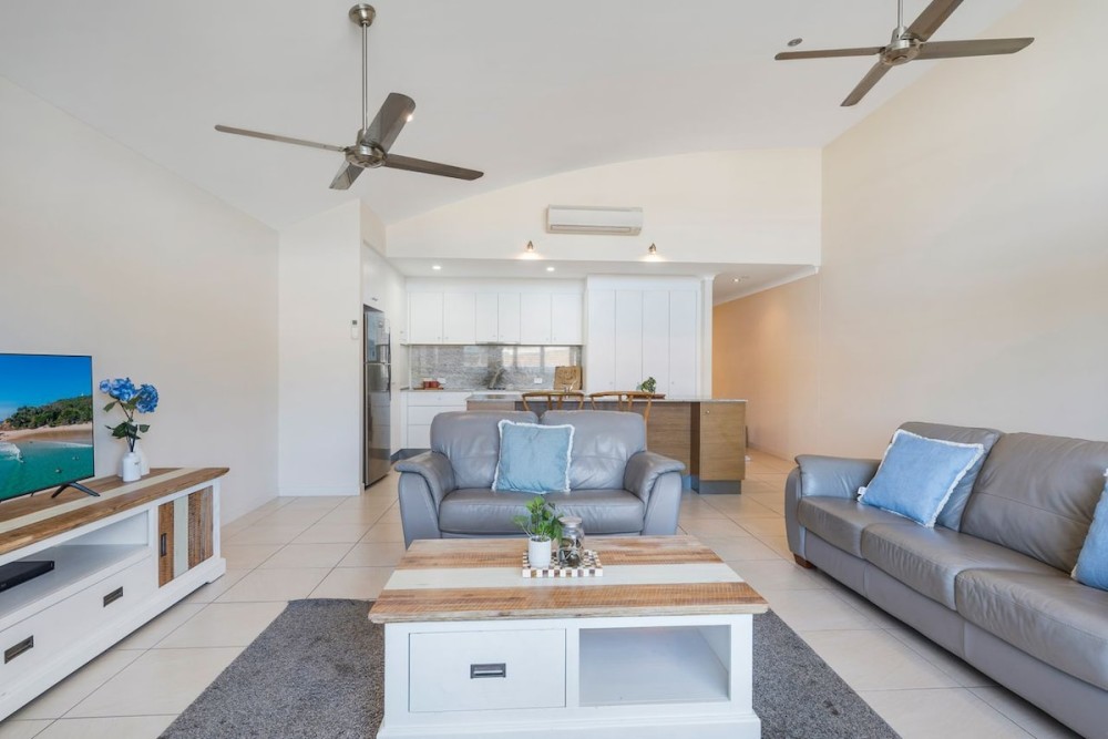 Malibu Apartments Unit 2 - 5 Oak Street — photo 7