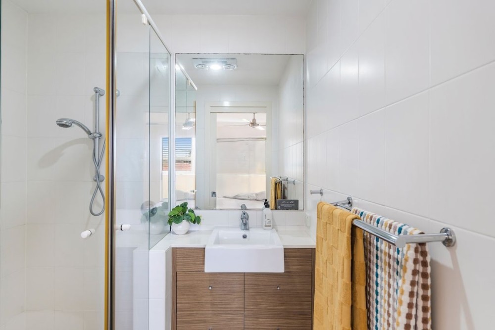 Malibu Apartments Unit 2 - 5 Oak Street — photo 15