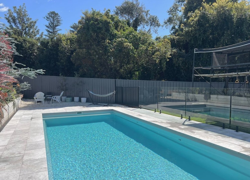 The Mermaid's Retreat - Pool — photo 1