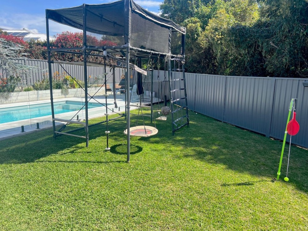 The Mermaid's Retreat - Pool — photo 4