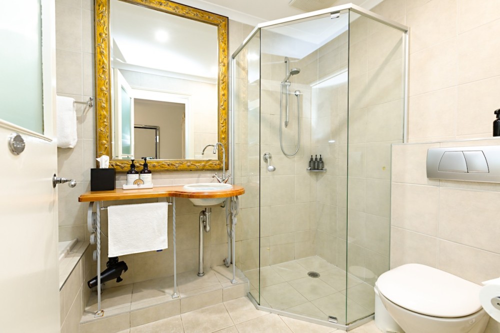 Twelve on Albert, Beechworth - Suites — photo 13