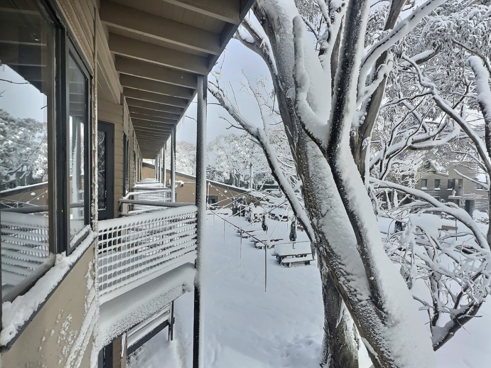 High Plains Lodge Rooms Dinner Plain — photo 5