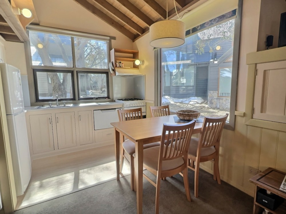 Silver Brumby Chalet — photo 3