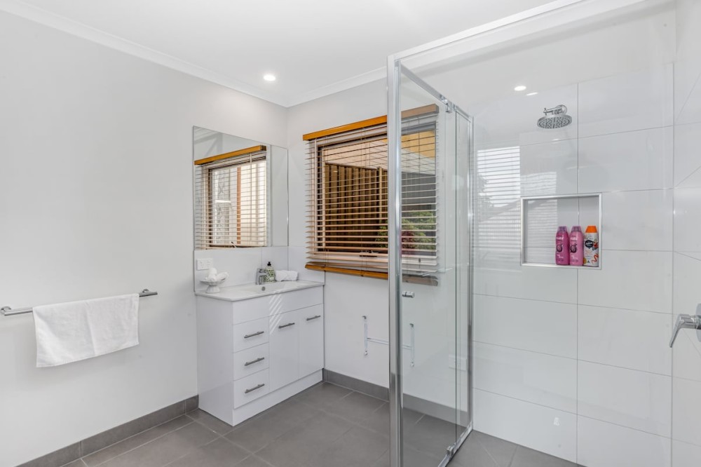 Bendigo Signature Accommodation on Vine — photo 17