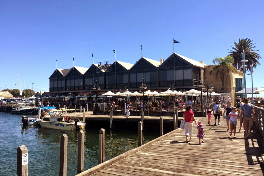 Waterfront Escape on Fishermans Wharf w Ocean View — photo 33