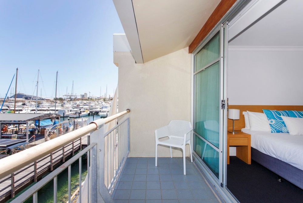Waterfront Escape on Fishermans Wharf w Ocean View — photo 18