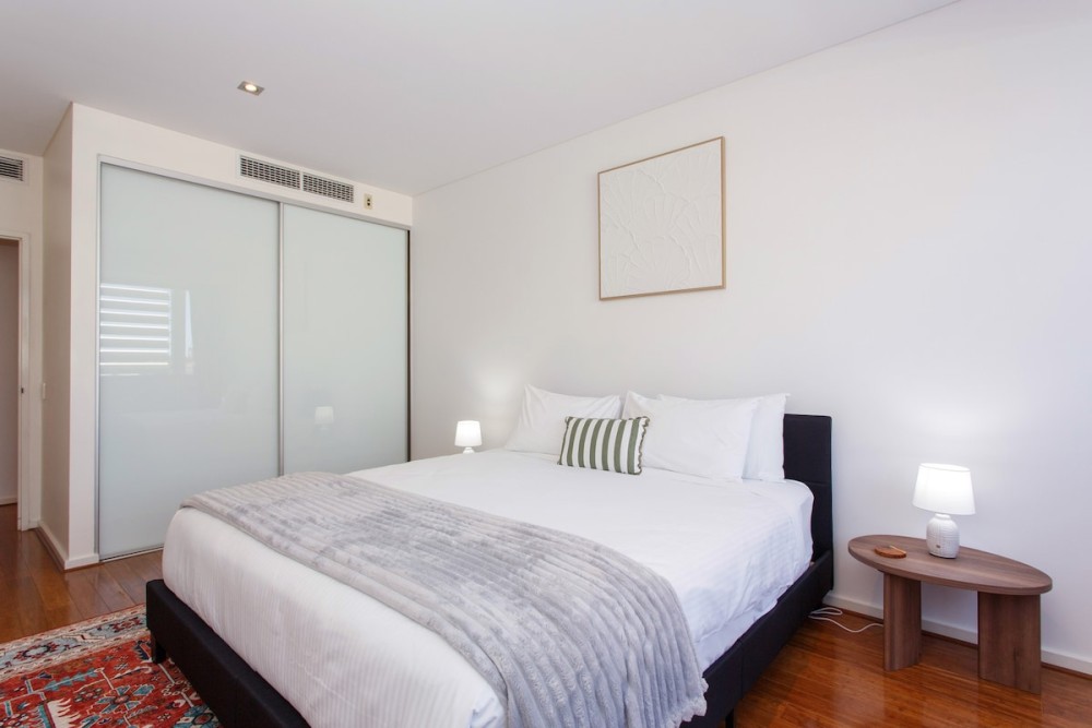 Portview | 3BR King Beds + Balcony & Pool — photo 38