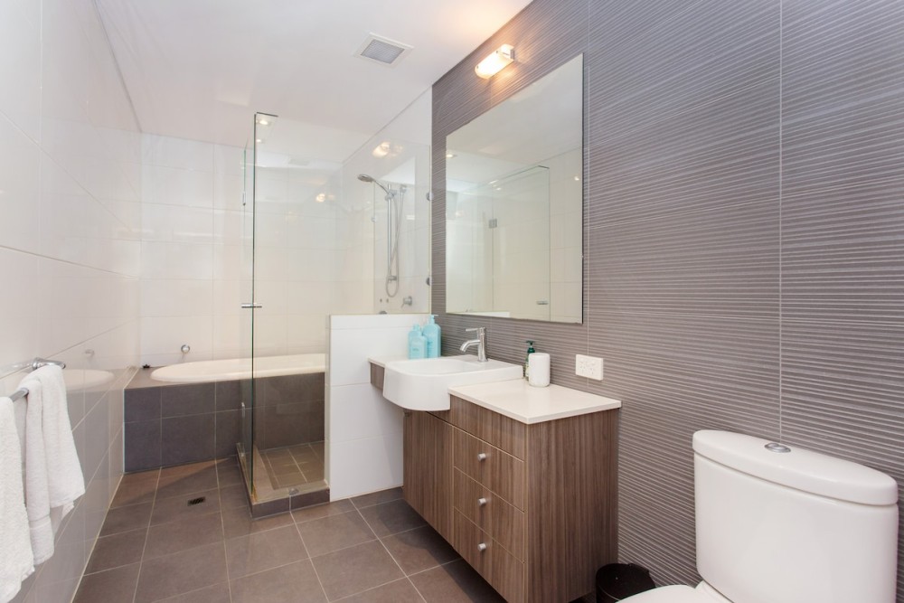 Portview | 3BR King Beds + Balcony & Pool — photo 49