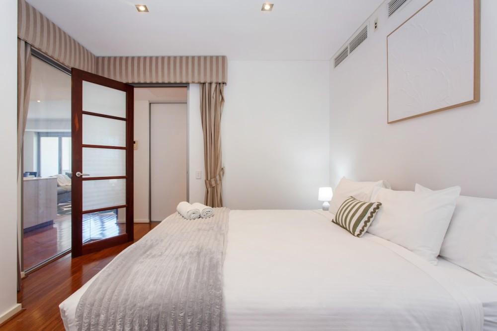 Portview | 3BR King Beds + Balcony & Pool — photo 41