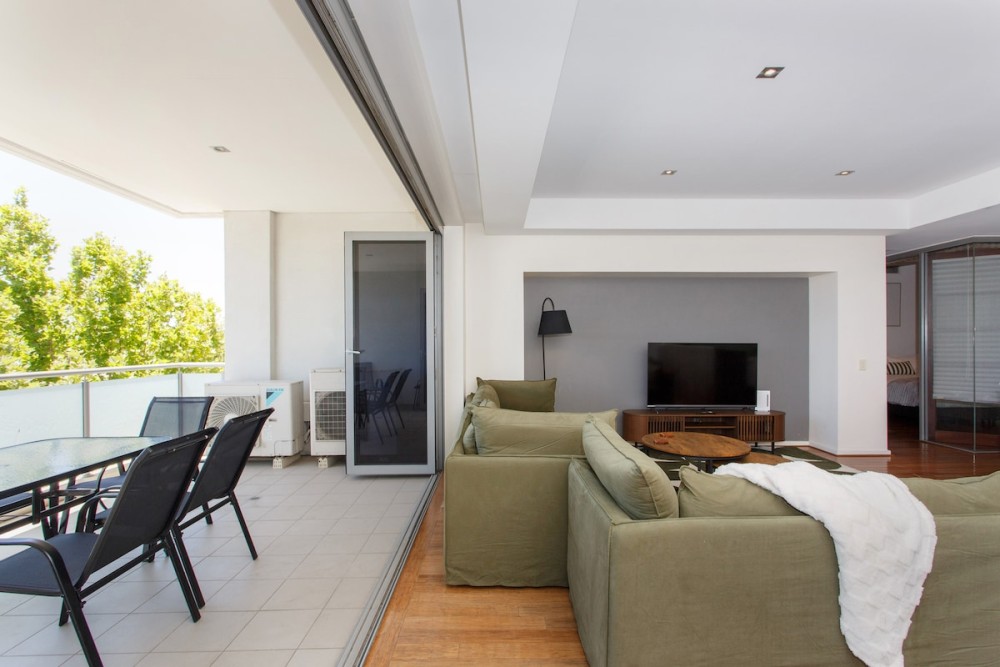 Portview | 3BR King Beds + Balcony & Pool — photo 8