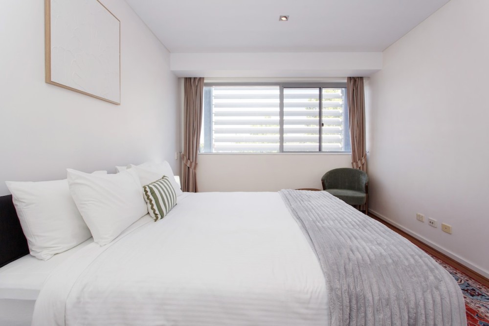 Portview | 3BR King Beds + Balcony & Pool — photo 36