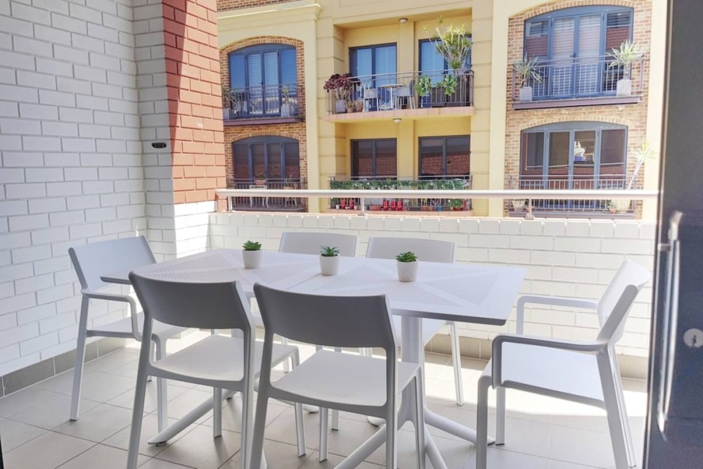 Pearl on Pakenham- Central w Balcony — photo 4