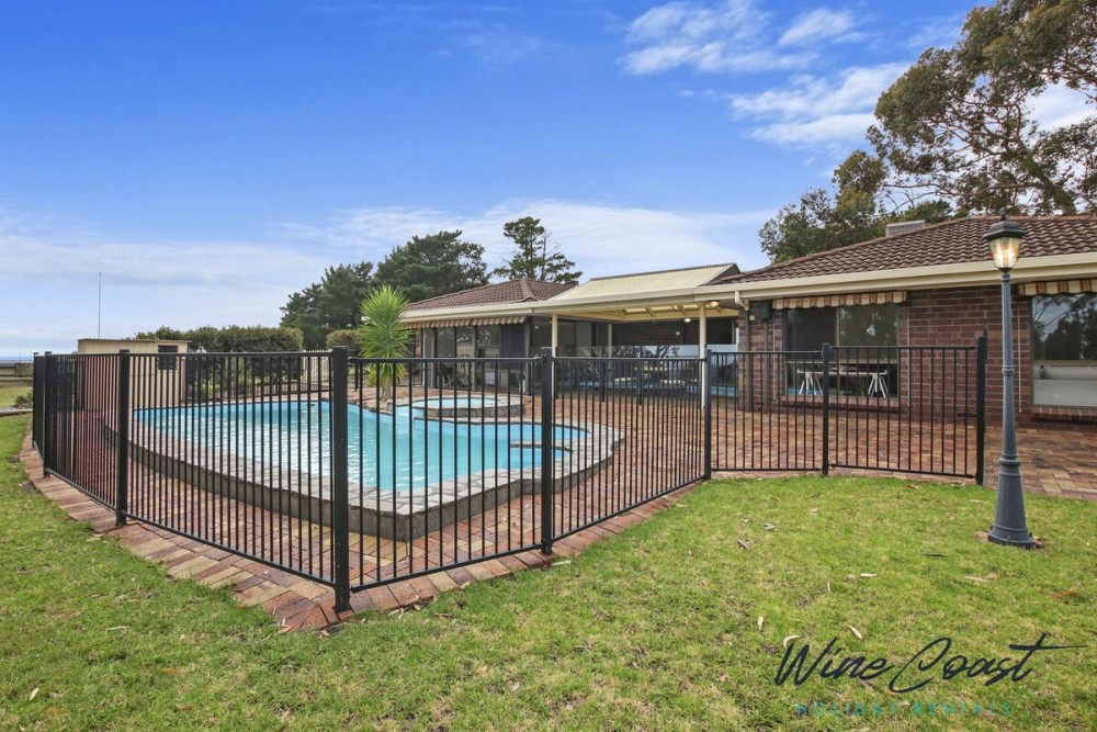 Southern Vales By Wine Coast Holiday Rentals — photo 55