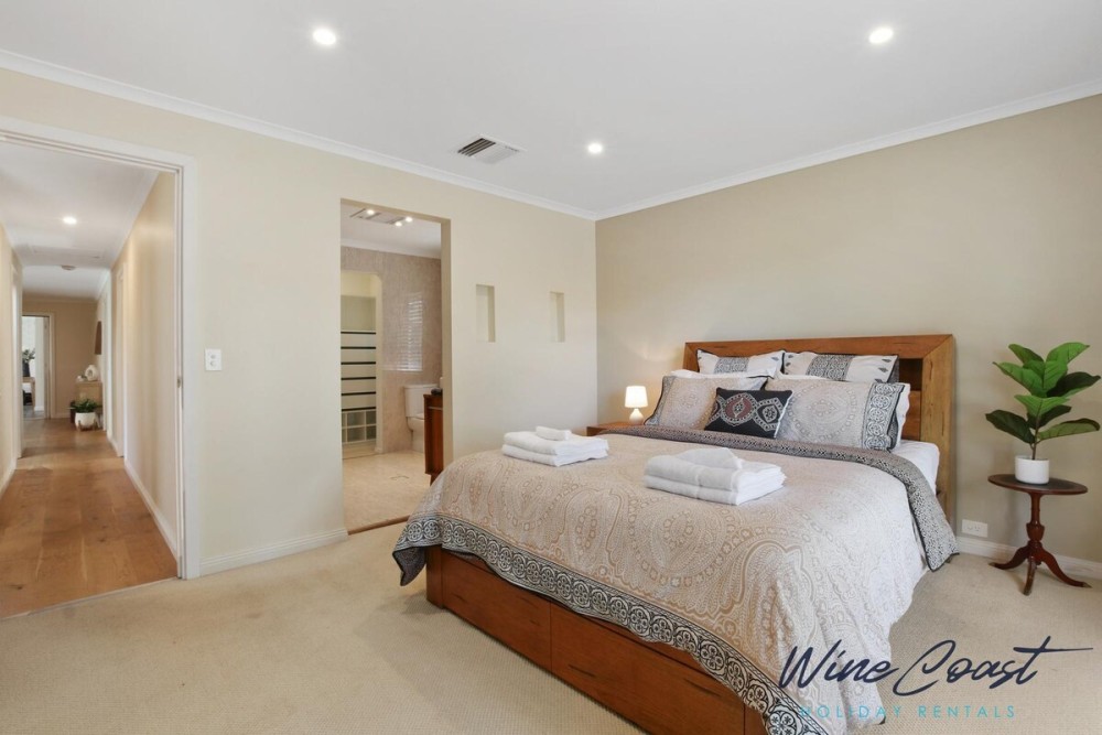 Southern Vales By Wine Coast Holiday Rentals — photo 77