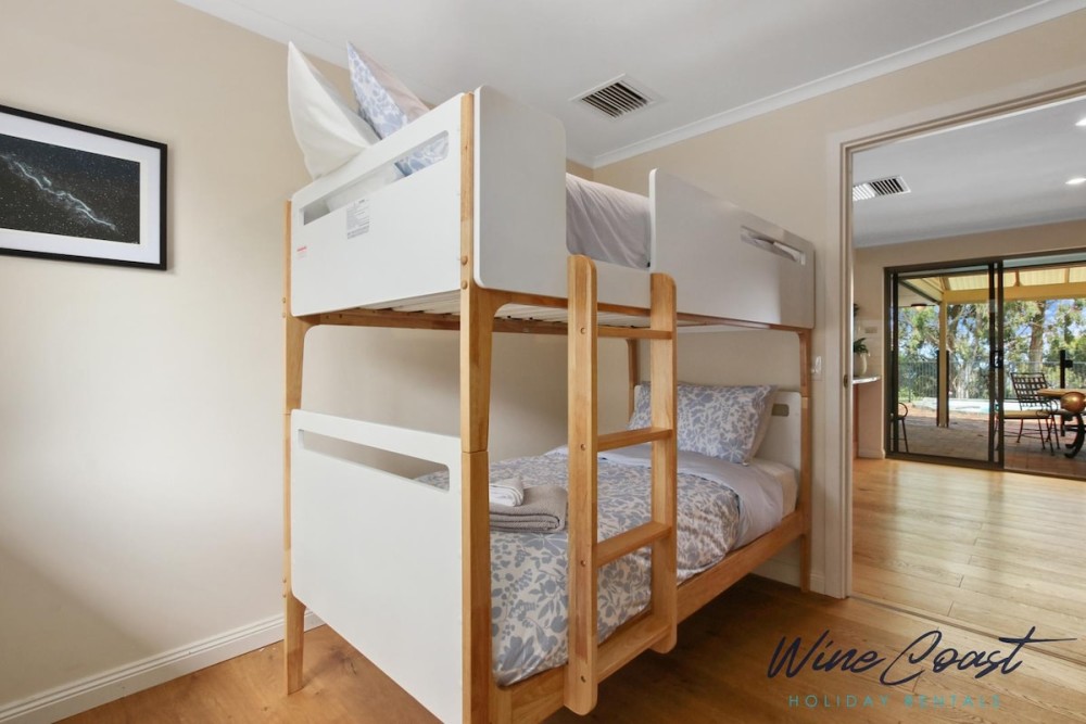 Southern Vales By Wine Coast Holiday Rentals — photo 81