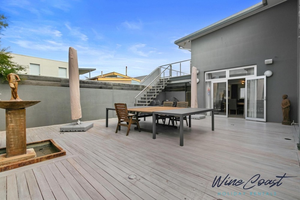 Esplanade Escape By Wine Coast Holiday Rentals — photo 24