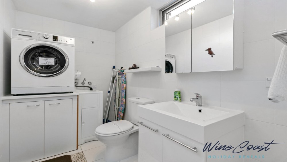 Esplanade Escape By Wine Coast Holiday Rentals — photo 72