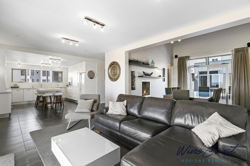Esplanade Escape By Wine Coast Holiday Rentals — photo 7