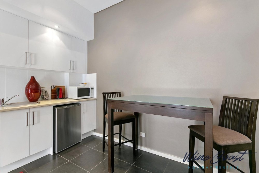 Esplanade Escape By Wine Coast Holiday Rentals — photo 20
