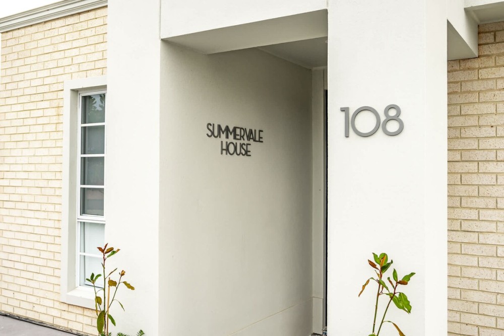 Summervale House — photo 1